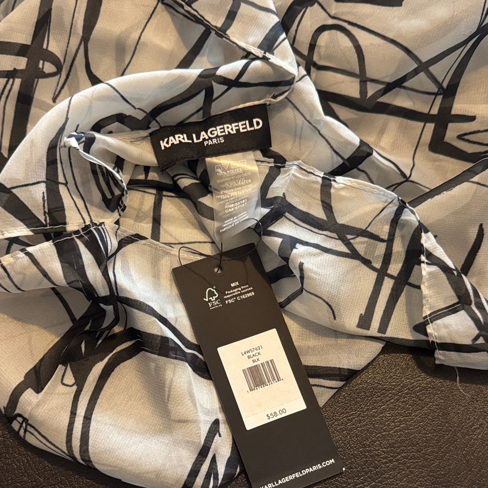 NWT Karl Lagerfeld Graphic Black and White Scarf - Picture 2 of 6